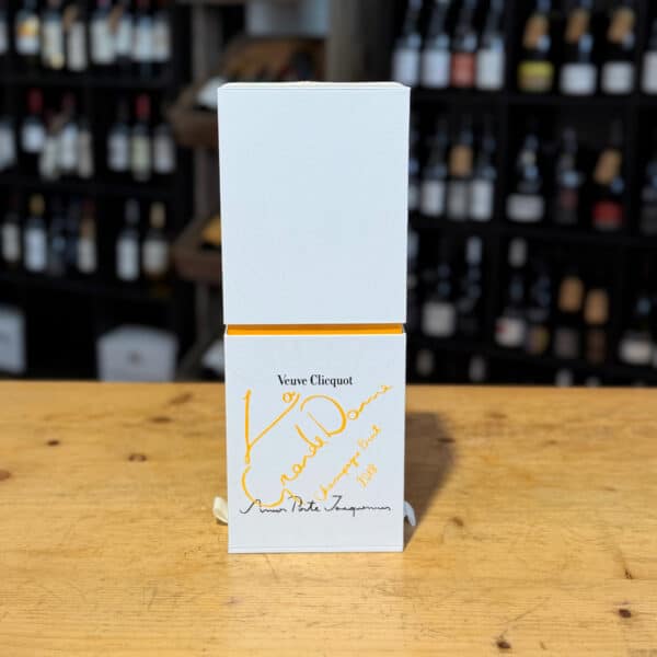 Champagne - La Grande Dame 2018 - Edition Jacquemus - Veuve Cliquot