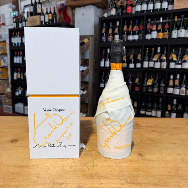 Champagne - La Grande Dame 2018 - Edition Jacquemus - Veuve Cliquot